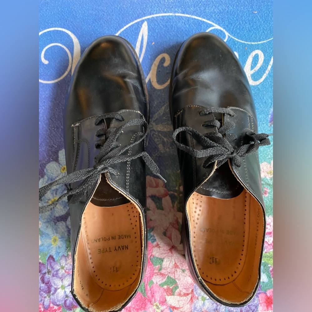 Men’s dress black leather shoes